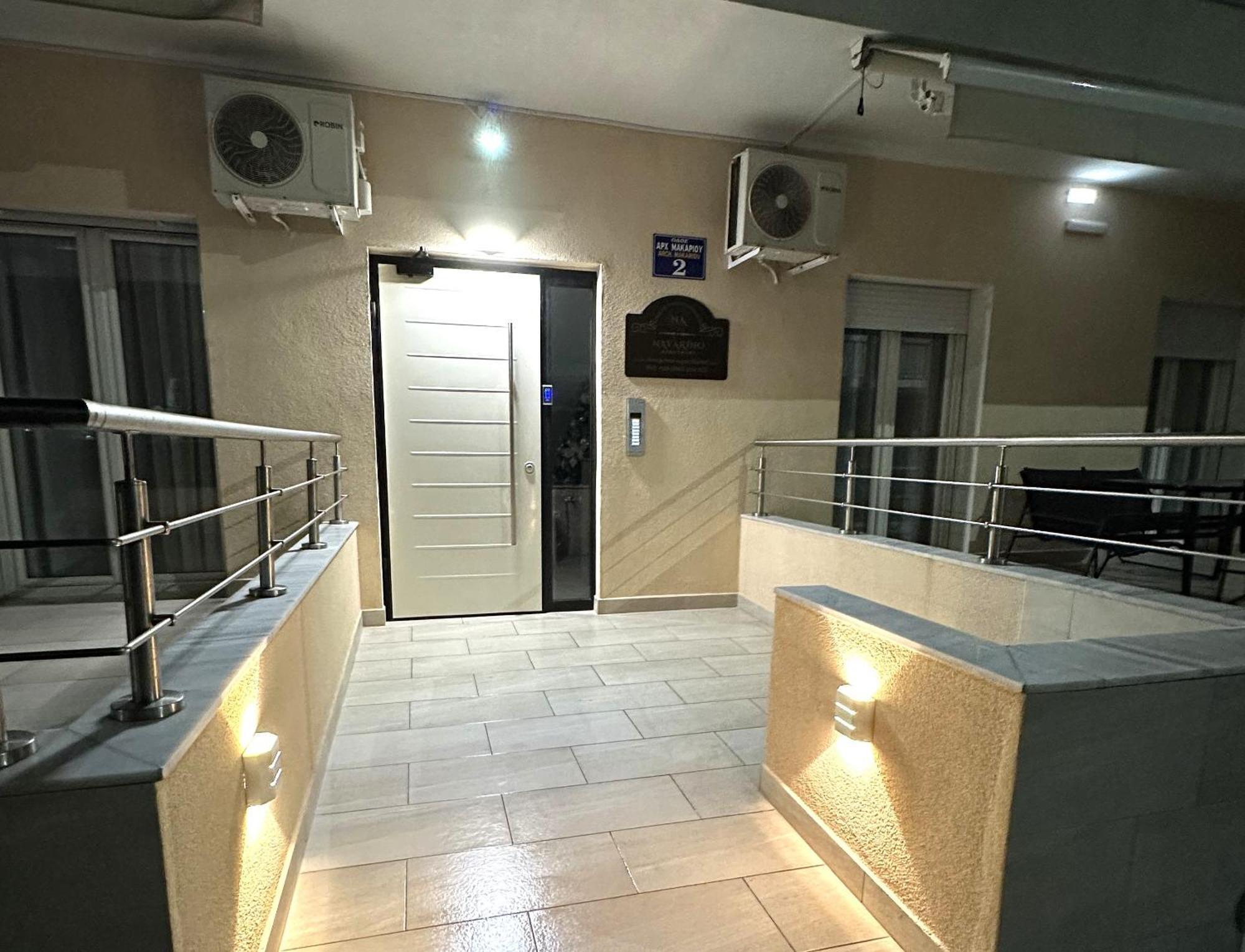 Navarino Luxe Suites Peraía Exterior foto